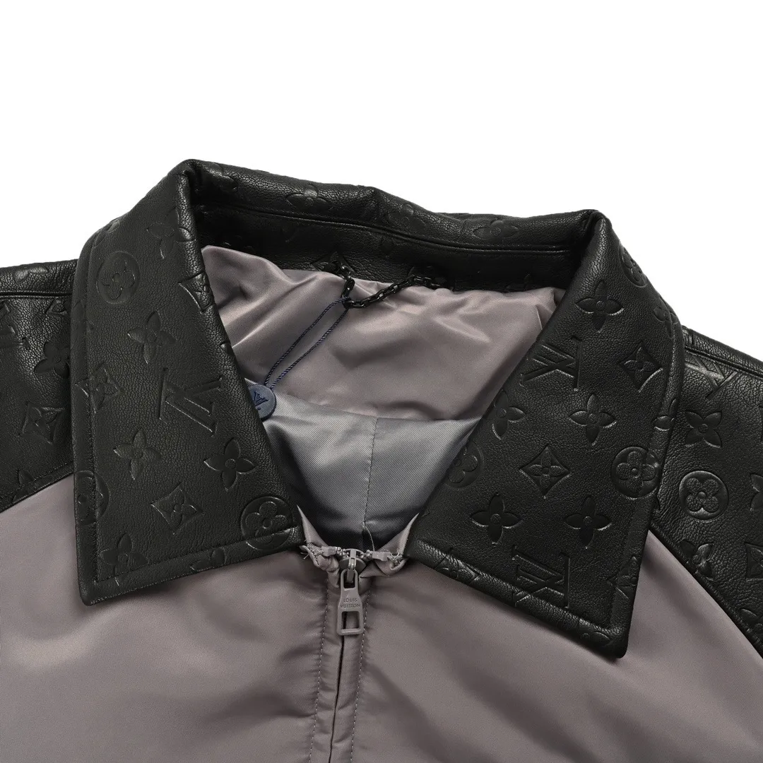 Louis Vuitton/